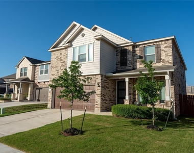 4653 Alfano Loop - Photo Thumbnail 1