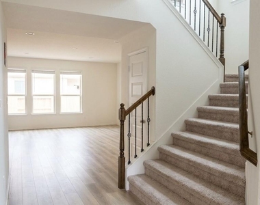 4653 Alfano Loop - Photo Thumbnail 39