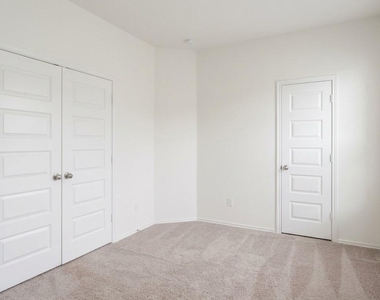 4653 Alfano Loop - Photo Thumbnail 38