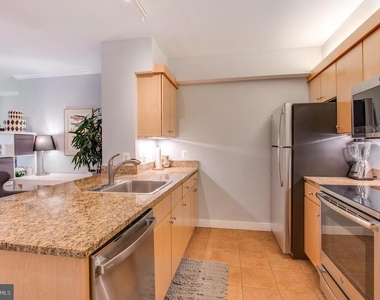 631 D Street Nw - Photo Thumbnail 13