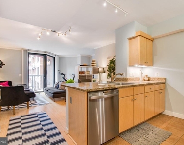 631 D Street Nw - Photo Thumbnail 12