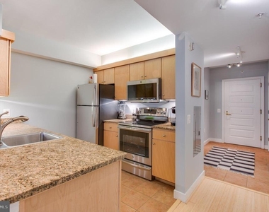 631 D Street Nw - Photo Thumbnail 16