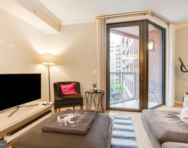 631 D Street Nw - Photo Thumbnail 8