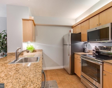 631 D Street Nw - Photo Thumbnail 14