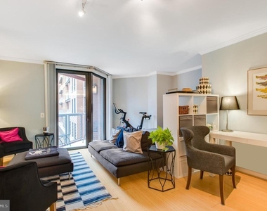 631 D Street Nw - Photo Thumbnail 1