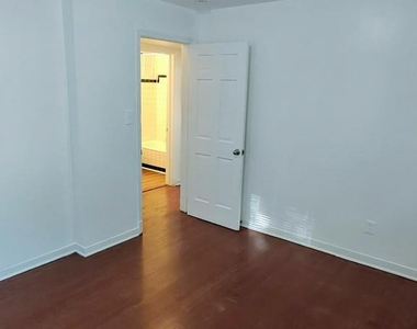 407 Lebaum Street Se - Photo Thumbnail 3