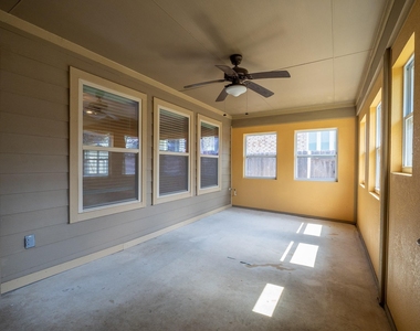 9509 Sydney Marilyn Ln - Photo Thumbnail 20