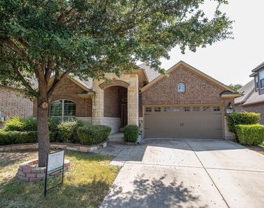 9509 Sydney Marilyn Ln - Photo Thumbnail 3