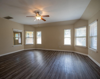 9509 Sydney Marilyn Ln - Photo Thumbnail 18