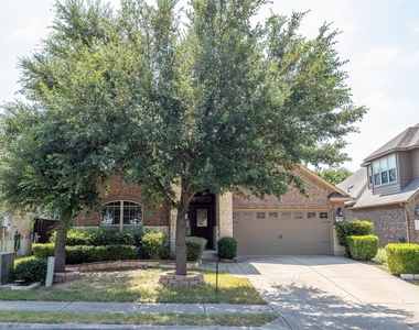 9509 Sydney Marilyn Ln - Photo Thumbnail 2