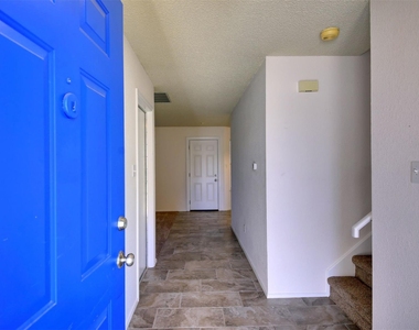8800 Peppergrass Cv - Photo Thumbnail 5