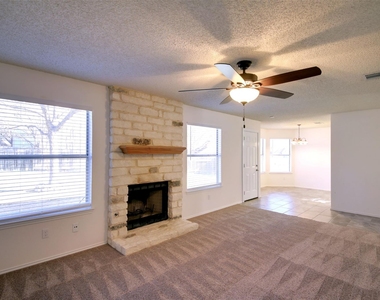 8800 Peppergrass Cv - Photo Thumbnail 9