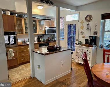 439 15th Street Ne - Photo Thumbnail 6