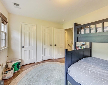 4831 Calvert Street Nw - Photo Thumbnail 25
