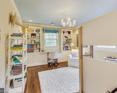 4831 Calvert Street Nw - Photo Thumbnail 29