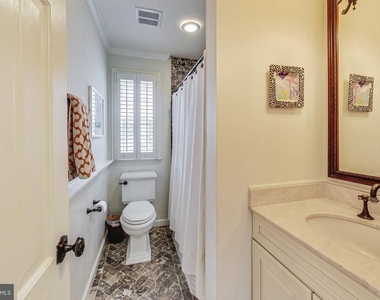 4831 Calvert Street Nw - Photo Thumbnail 30