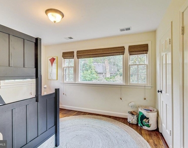 4831 Calvert Street Nw - Photo Thumbnail 26