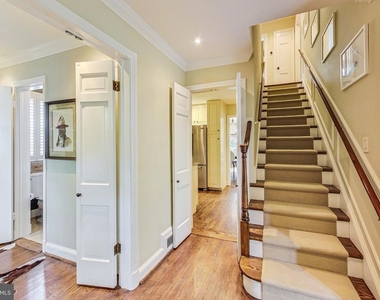 4831 Calvert Street Nw - Photo Thumbnail 5