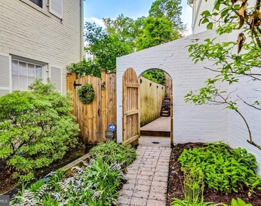 4831 Calvert Street Nw - Photo Thumbnail 42