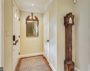 4831 Calvert Street Nw - Photo Thumbnail 4