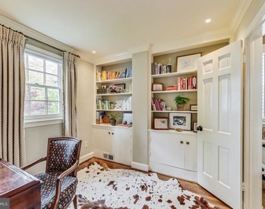 4831 Calvert Street Nw - Photo Thumbnail 16