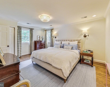 4831 Calvert Street Nw - Photo Thumbnail 19