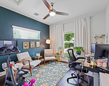 7600 Carver Ave - Photo Thumbnail 21