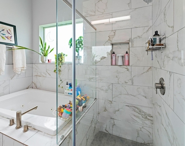 7600 Carver Ave - Photo Thumbnail 19