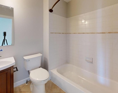 1214 U Street Se - Photo Thumbnail 2