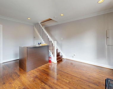 1214 U Street Se - Photo Thumbnail 9