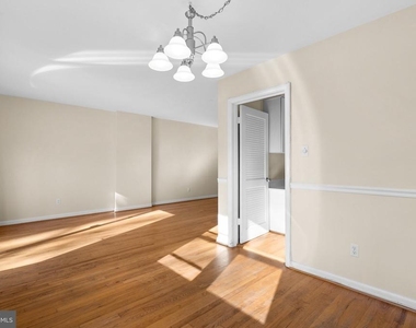 3638 Alton Place Nw - Photo Thumbnail 7