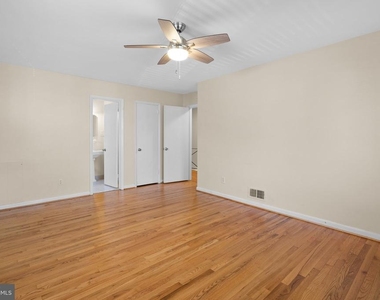 3638 Alton Place Nw - Photo Thumbnail 12