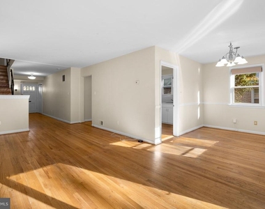 3638 Alton Place Nw - Photo Thumbnail 5