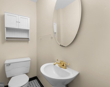 3638 Alton Place Nw - Photo Thumbnail 11
