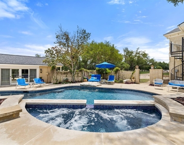 17700 N Rim Dr - Photo Thumbnail 34