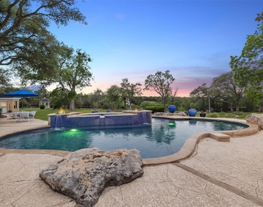 17700 N Rim Dr - Photo Thumbnail 4