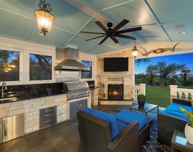 17700 N Rim Dr - Photo Thumbnail 6