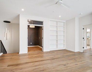 2518 Watkins Way - Photo Thumbnail 18