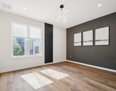 2518 Watkins Way - Photo Thumbnail 21