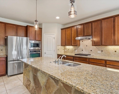 1013 Fred Couples Ct - Photo Thumbnail 13