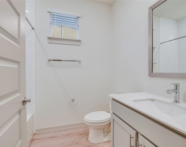 2244 Alamar Walk - Photo Thumbnail 13