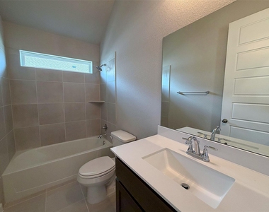 150 Patrick Herndon Dr - Photo Thumbnail 17