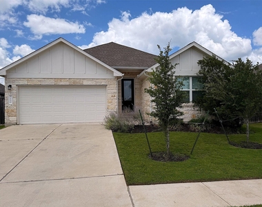 150 Patrick Herndon Dr - Photo Thumbnail 1