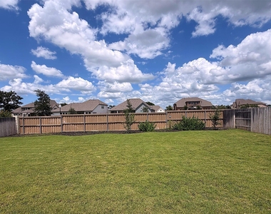 150 Patrick Herndon Dr - Photo Thumbnail 20