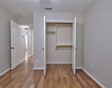 807 Wild Petunia Way - Photo Thumbnail 14
