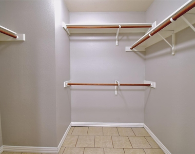 807 Wild Petunia Way - Photo Thumbnail 20