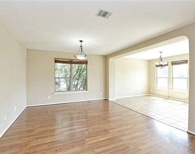 1220 Apollo Cir - Photo Thumbnail 5
