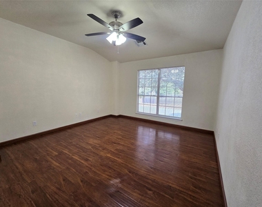 505 Shant St - Photo Thumbnail 17