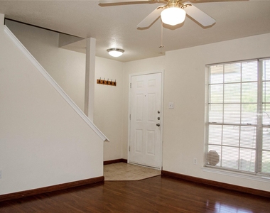 505 Shant St - Photo Thumbnail 3
