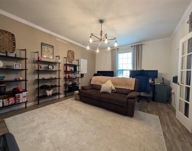 511 Hoot Owl Ln S - Photo Thumbnail 2